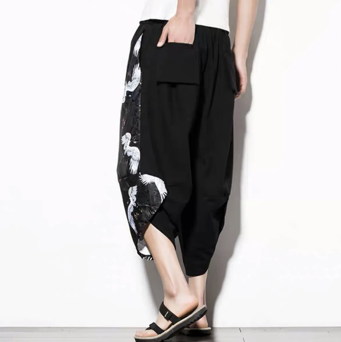 Flying Cranes Drawstring Cropped Pants