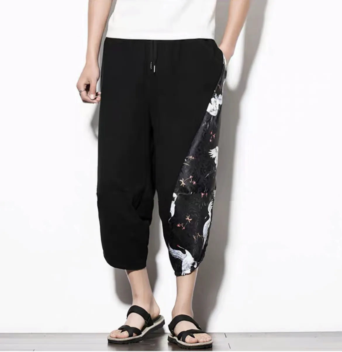 Flying Cranes Drawstring Cropped Pants