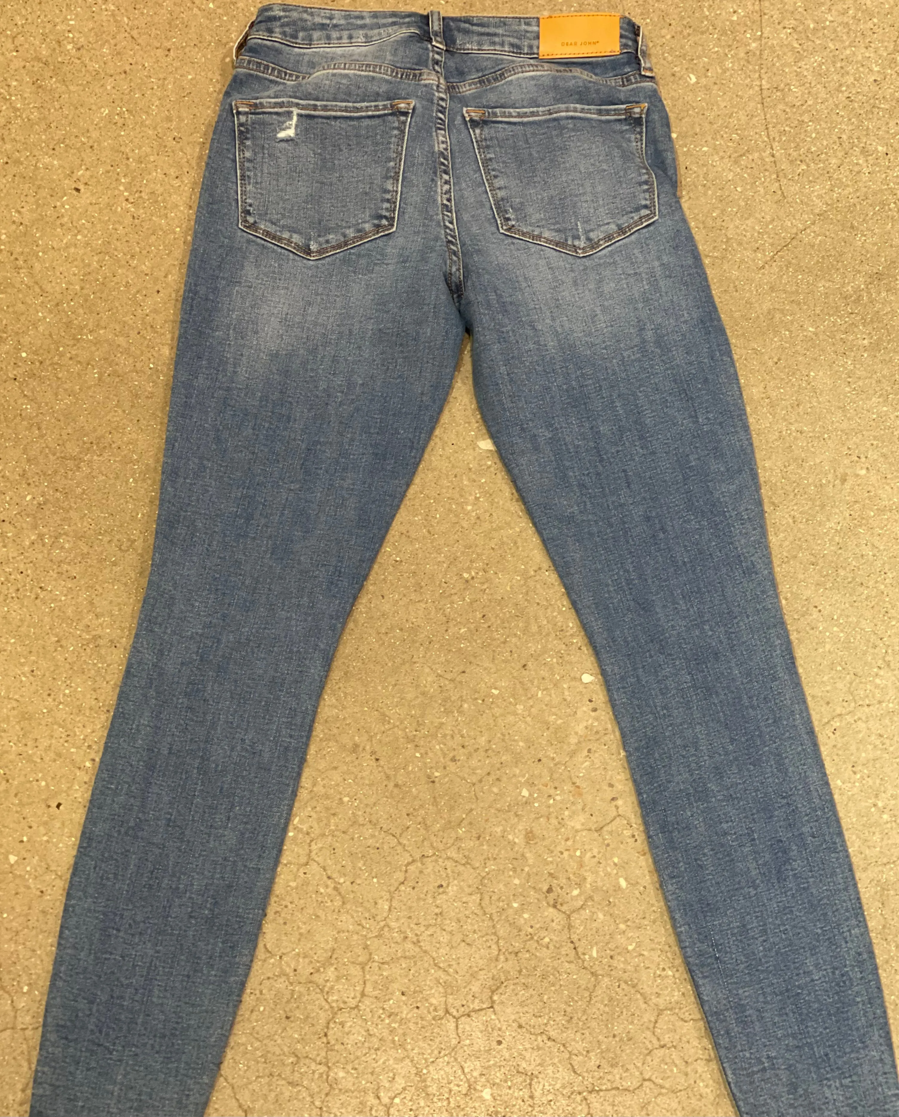 Huntington Distressed Jean