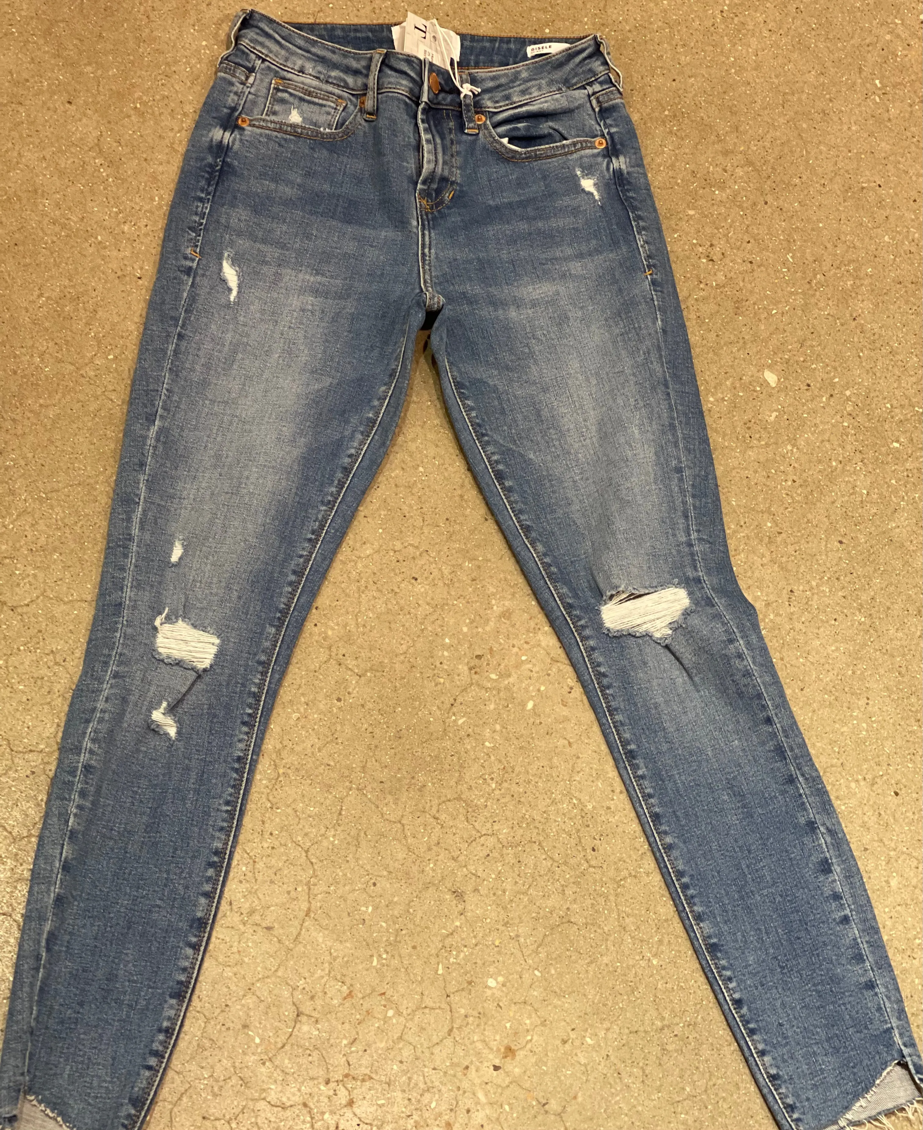 Huntington Distressed Jean